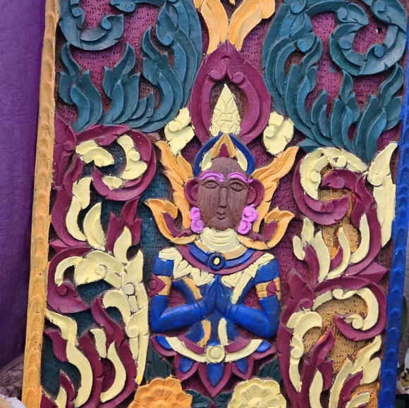 Hand Painted Wood Carving Meditating Man - Picture 4 of 4